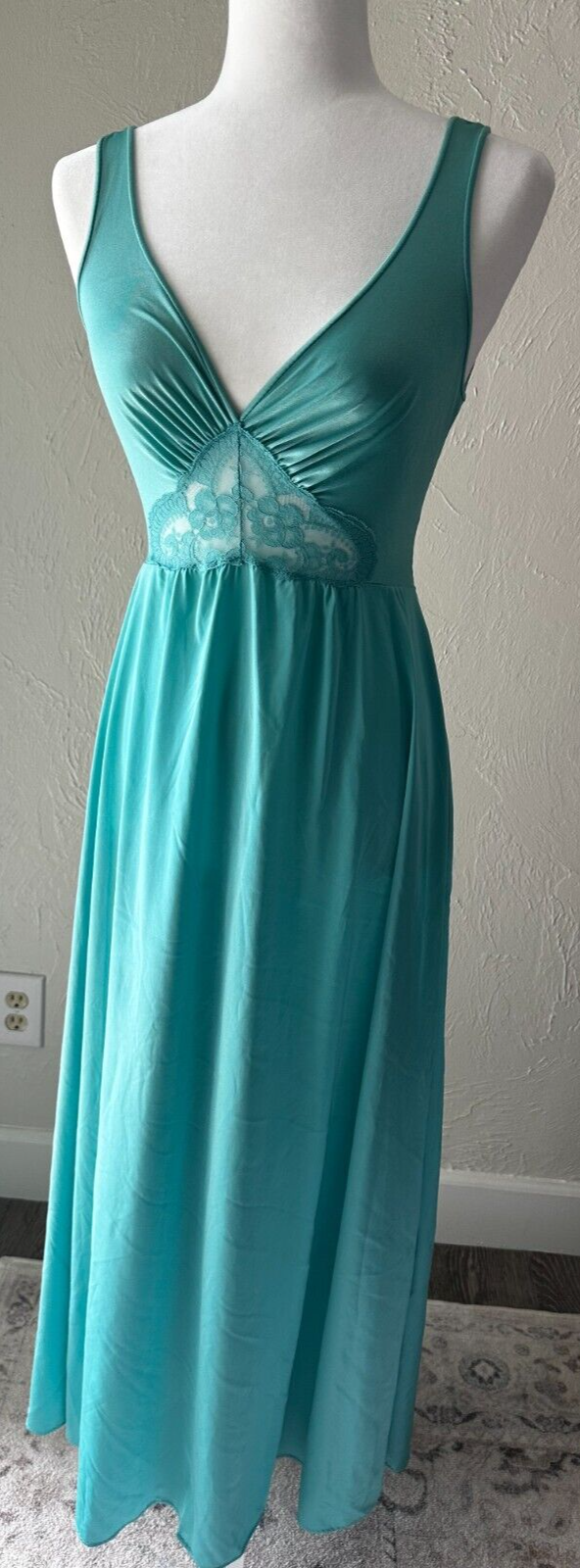 Picture 1 of 14