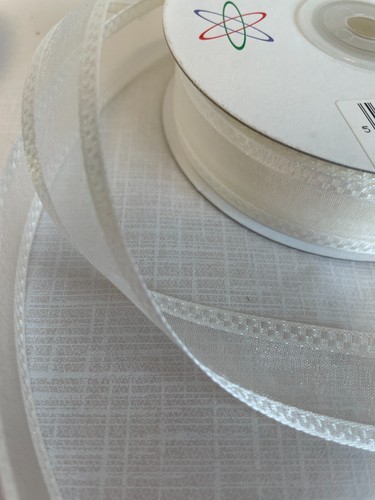 5 Mtrs Club Green Organza Ribbon 20mm - Ivory or White squared edge - Picture 5 of 5