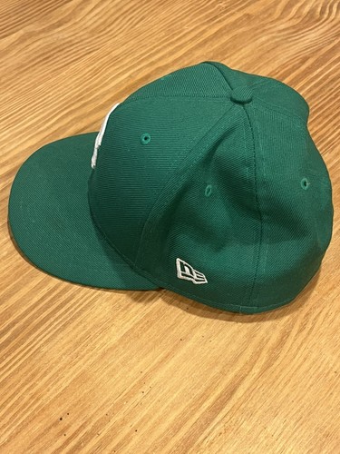 New Era 59fifty 7 1/8 St Patrick’s Day Boston Red Sox Green Fitted MLB Hat - Picture 4 of 7