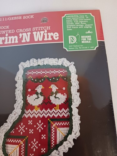 Counted Cross Stitch "Geese Sock" Trim'n Wire Kit - 6" Sock Christmas - Picture 2 of 3