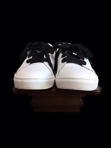 KATE SPADE FEZ WHITE LEATHER SNEAKER With Black Spade women’s SIZE 8.5B - Picture 7 of 9