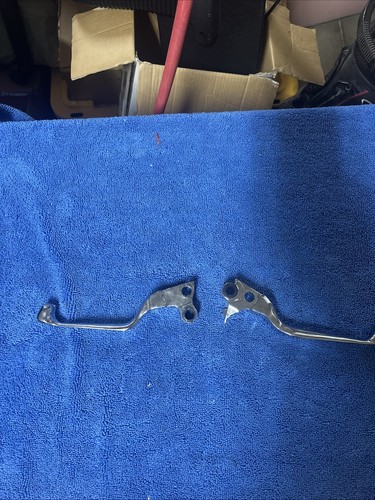 Chrome Contour Hand Lever Set with Skull Ends Harley Sportster Twin Cam 1996-07 - Picture 3 of 15