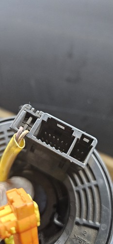 2014-2019 TOYOTA HYBRID 1.8 PETROL SLIP RING SQUIB COMBINATION SWITCH STALK - Picture 5 of 6