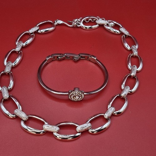 Collana vintage Napier tono argento collare e bracciale Anne Klein tono argento - Foto 7 di 18