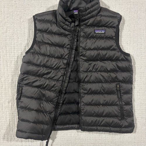 Patagonia Daunen gefütterte Weste Jungen Größe Large schwarz durchgehender Reißverschluss outdoory - Bild 3 von 9