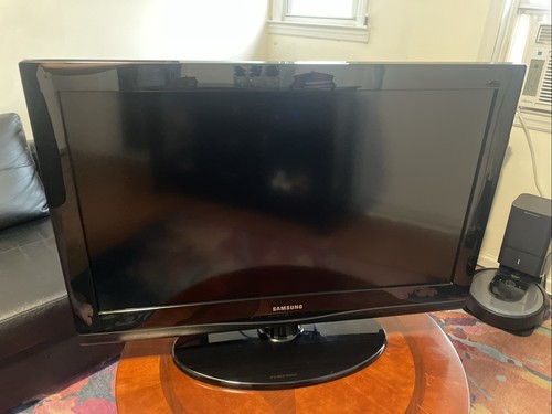 Samsung Television 32” / 720p / 60Hz / LCD TV - LN32C350D1D - Picture 5 of 5