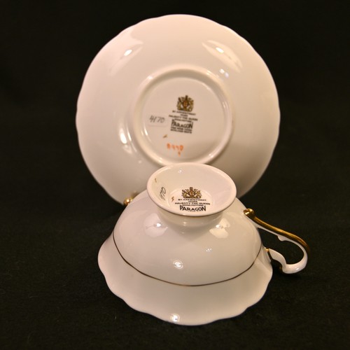 Paragon Set of 3 Cups & Saucers A97D Trumpet Flowers in Gold on White 1957-1960 - Picture 16 of 24