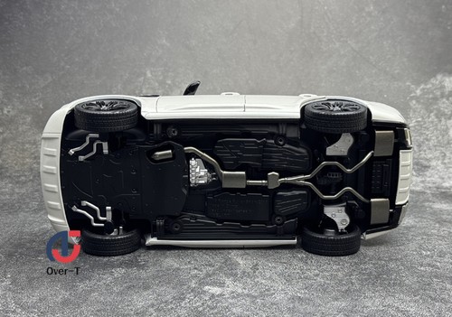 Whelart 1:18 Range Rover Sport 2018 White Alloy Car Model - Picture 19 of 20