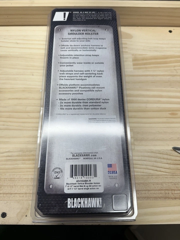 Revólveres de marco grande Blackhawk con funda de hombro (vertical) Foto 3 de 3