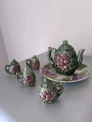 Antikes französisches Majolika Kaffeeservice Barbotine Trauben Vallauris 50er Jahre