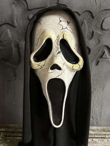 Scream 6 Nancy Loomis Ghostface Mask Rehaul W/ Display Stand & Knife Horror Prop - Picture 5 of 14