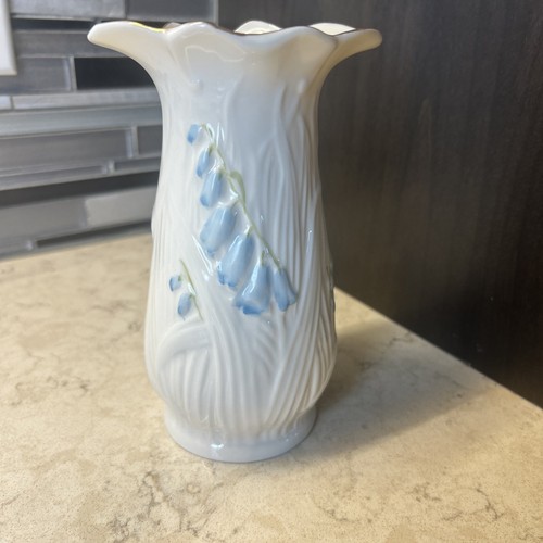 Vintage Belleek BLUE BELL FLOWERS Bone China Vase Gold Yellow Mark Ireland