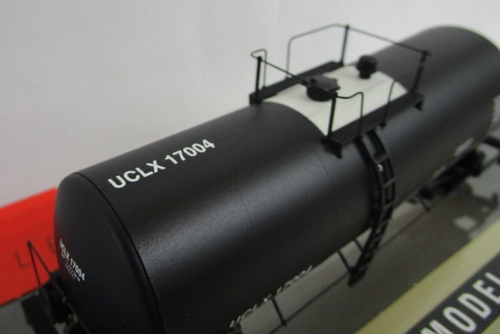 Walthers Gold HO Scale UCLX Vulcan UTLX 16K Gallon Tank Car NOS 932-7229 - Picture 7 of 8