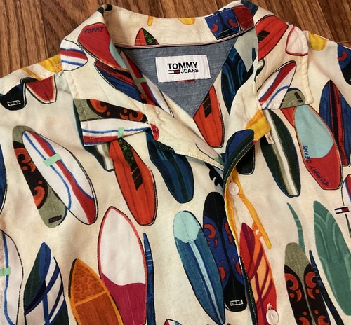 Men’s Tommy Jeans 1985 Hilfiger Short Sleeve Surfboard NY Hawaiian Shirt Sz XS/S - Picture 2 of 9