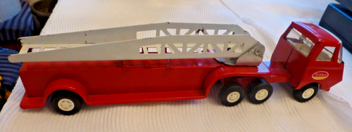 Vintage 1970s Mini Tonka Red Fire Truck Toy Pressed Steel - Picture 6 of 13