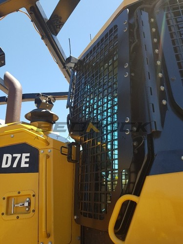 SCREENS AND SWEEPS FITS CAT D7E BULLDOZER - Picture 14 of 20