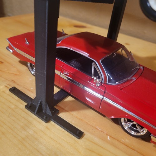 1:24 Scale Two Post Car Lift For Displaying Scale Model Cars Garage -Plastic - Picture 4 of 9
