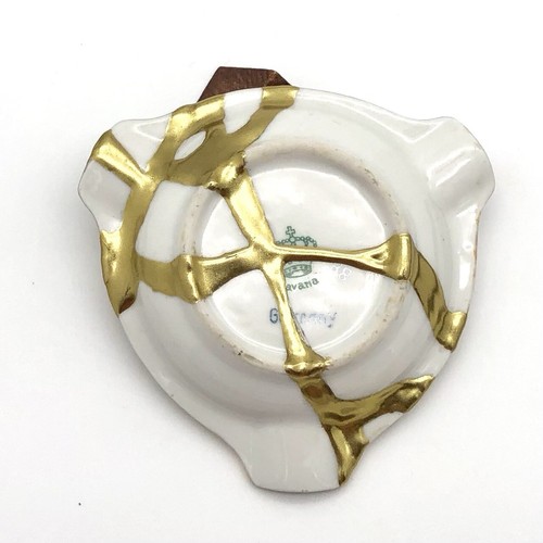 Kintsugi Ashtray Floral Porcelain Germany Gold Crack Art Personal Growth Gift - Picture 10 of 10
