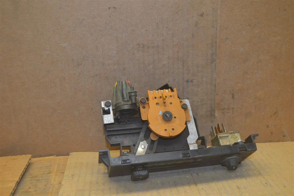 Oldsmobile Calais 1985 temperatura aire acondicionado clima 160385221 control 555-6f1 bx1 Foto 3 de 4