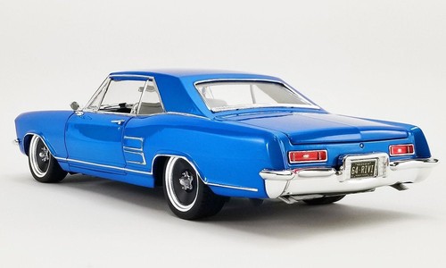 1:18 1964 Buick Riviera -- Southern Kings Customs Cosmic Blue -- ACME - Imagen 2 de 5