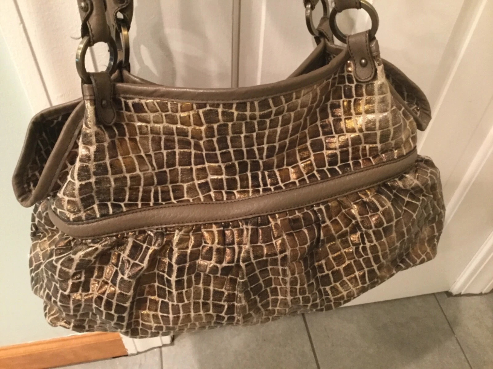 Borsa Fendi Chef Modello Bronzo Metallico Croc