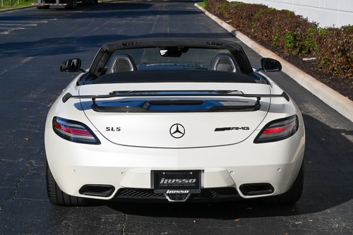 2015 Mercedes-Benz SLS AMG GT Final Edition - Picture 26 of 40