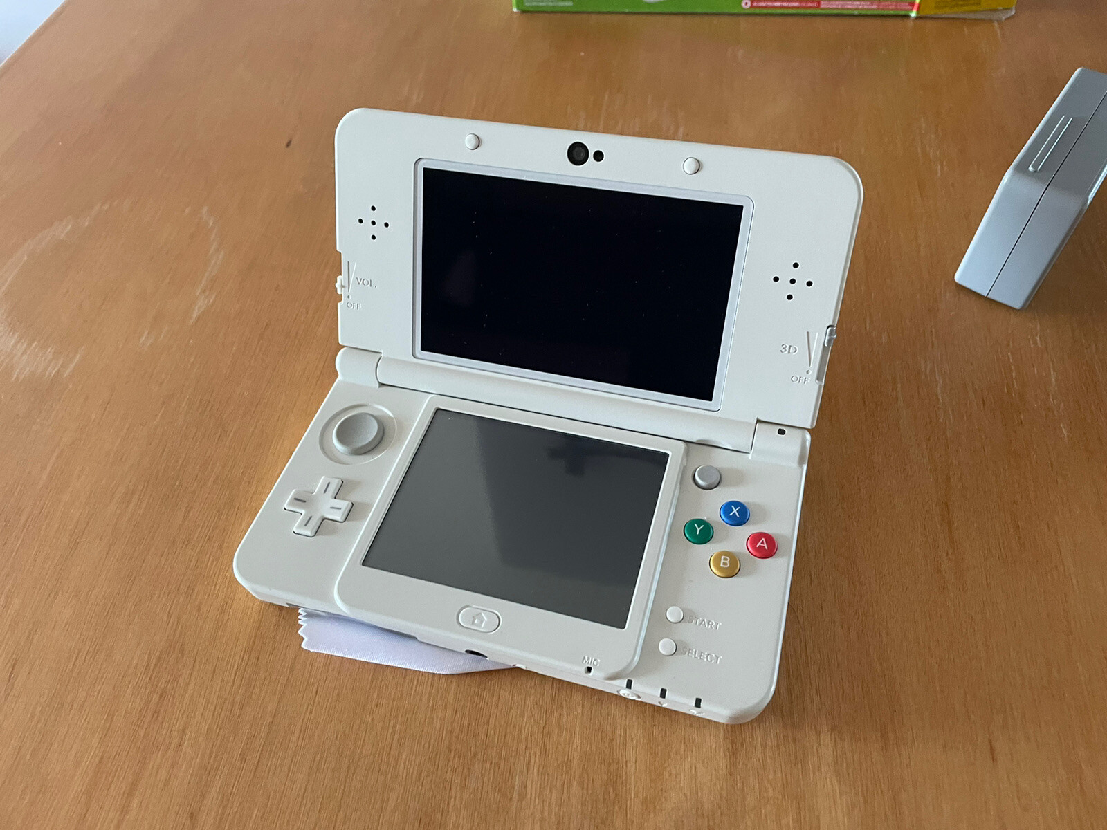 Nintendo New 3DS Super Mario Edition Handheld System - White for ...