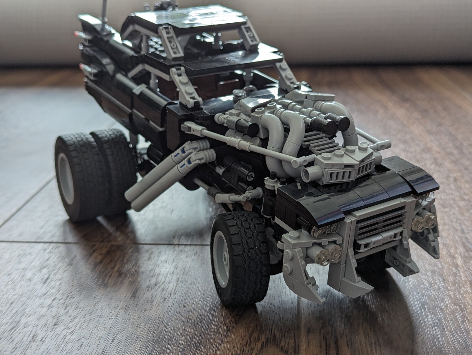 Picture 5 of 16