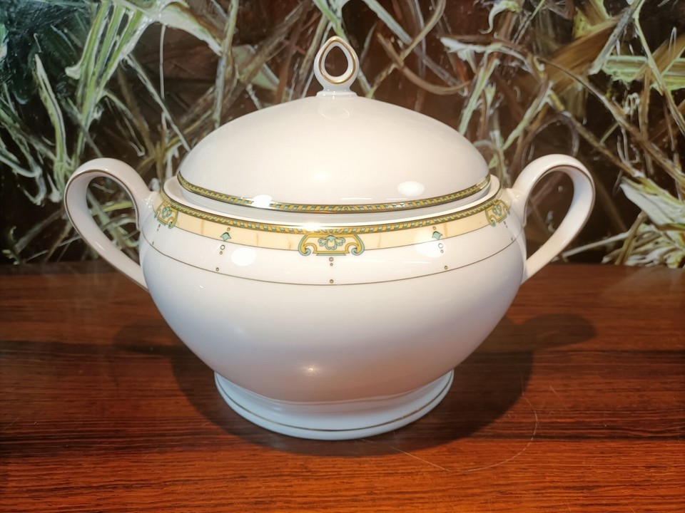 ESCHENBACH Porzellan Germany IDEA BUCKINGHAM Deckelschüssel