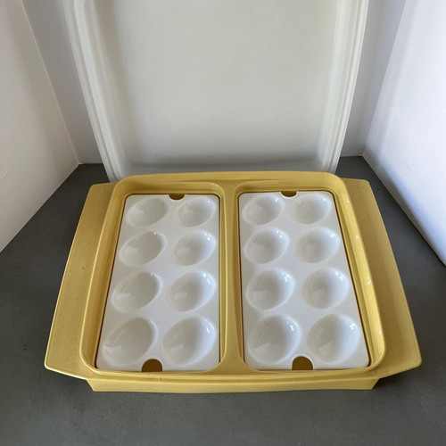 Vintage Tupperware Deviled Egg Keeper Carrier Tray Almond Tan #723 4pc Set - Picture 2 of 5