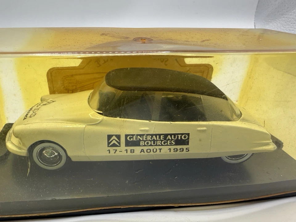 Verem REF 368 Citroen DS 19 Hecho en Francia Escala 1:43 Raro Coche Diecast De Colección Foto 4 de 4