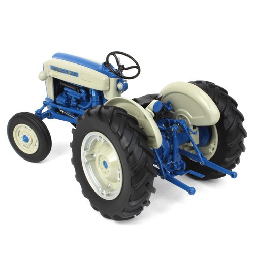 ERTL Chase Unit 1/16 Ford 881 Select-O-Speed WideFront Prestige Collection 13985 - Picture 4 of 6