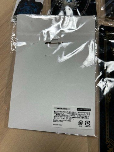 Ado VIP Brosche Set Hibana Kamupanella Mona Lisa Herz Limited Edition Pins - Bild 10 von 10