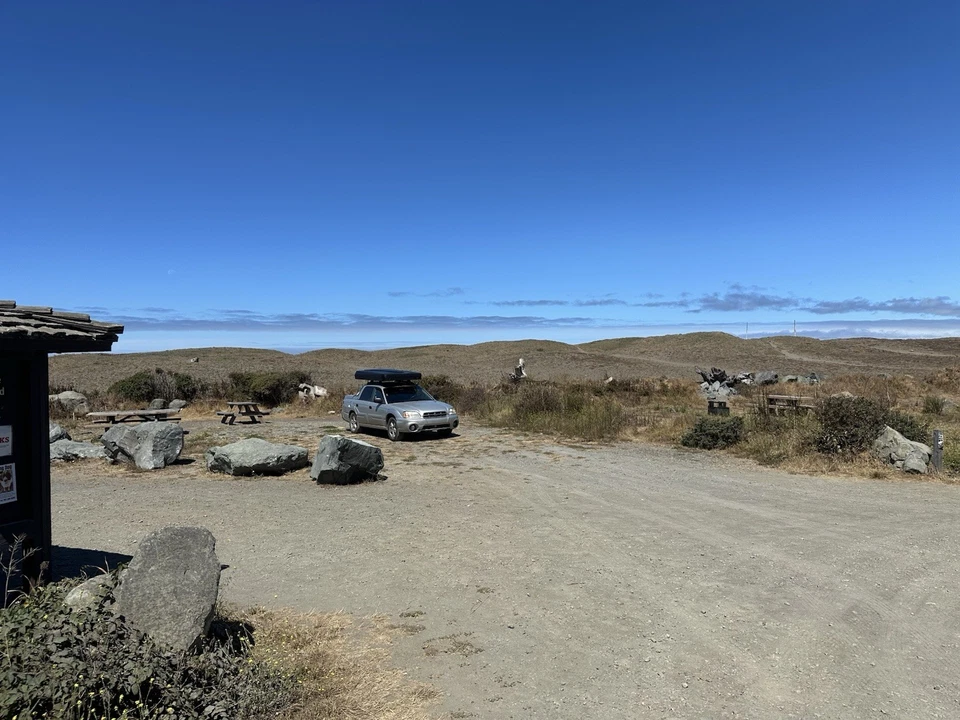 Hard Plastic Shell Pop Up Tent. 4.5 Feet Wide X 7 Feet Long 198 Lbs - Image 4 of 4