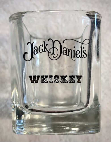 4 bicchieri da whisky 3,5” VINTAGE PESANTI quadrati Lowball Jack Daniels DA VEDERE! BELLO! - Foto 2 di 5