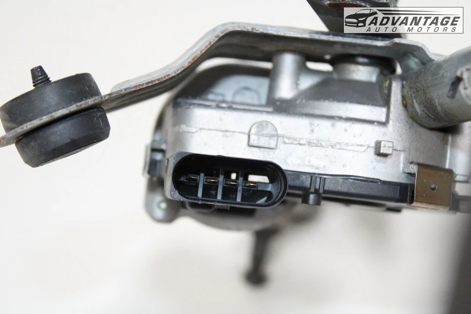 2019-2023 VOLKSWAGEN JETTA WINDSHIELD WIPER TRANSMISSION LINKAGE W/ MOTOR OEM - Image 4 of 4