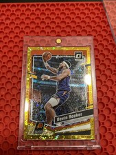 2023-24 Panini Donruss Optic Devin Booker #44 Gold Fast Break Prizm /10