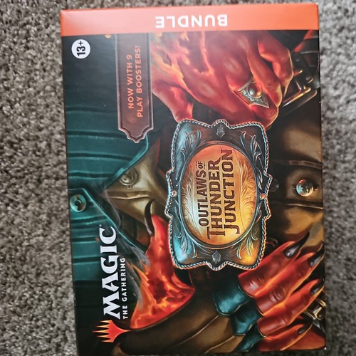 Magic: The Gathering Outlaws of Thunder Junction Bundle Box