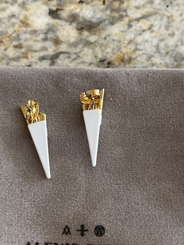 100% Authentic Alexis Bittar Small Folded White Enamel Pyramid Earrings - Picture 6 of 11