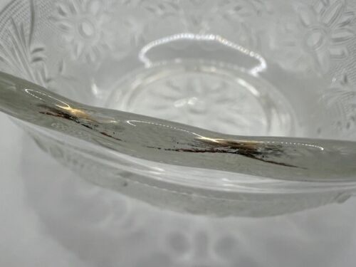 Vintage Anchor Hocking Sandwich Glass Clear Scalloped Serving Bowl Floral 7.5” - Picture 7 of 7