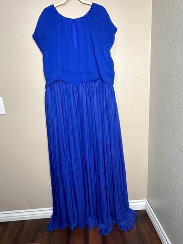 Fame And Partners Cobalt Blue Gown Pleated Chiffon Womans Size 28w Formal Dress - Picture 4 of 18