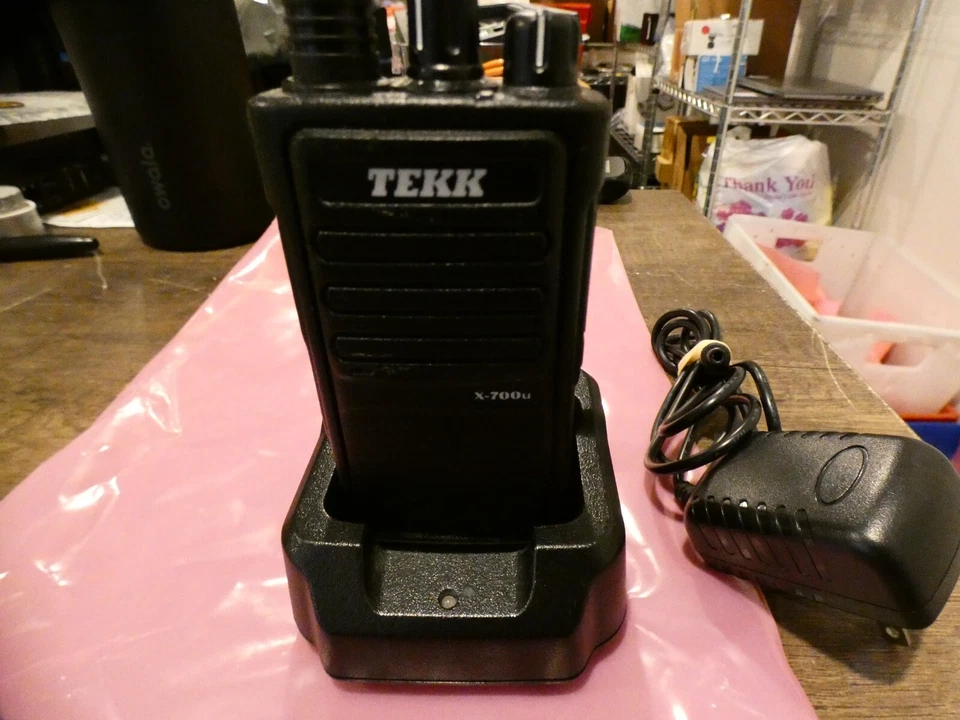 Tekk-Radios X-700U UHF портативный двусторонний радио 2-полосный 16 каналов 16 каналов с адаптером - Изображение 3 из 4