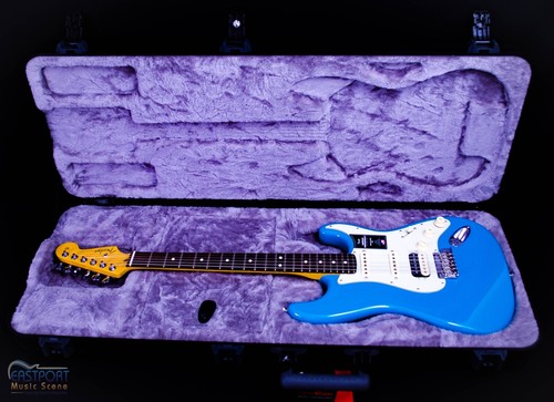 Fender American Professional II RW Miami Blue HSS w/ Deluxe Molded case - Picture 8 of 9
