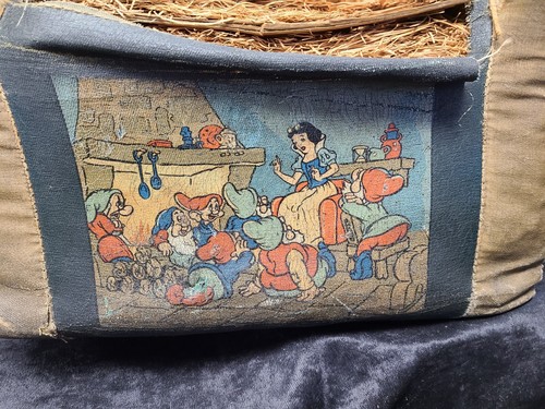 Vintage 1938 Disney Snow White Teenie Tot Leather Chair In Rough Shape Damaged - Picture 3 of 9
