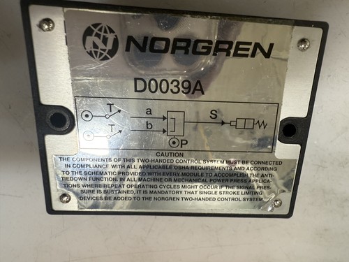 Norgren D0039A Two-Hand Pneumatic Switch Control Module, 5/32 Tube 40-120psi B03 - Picture 12 of 15