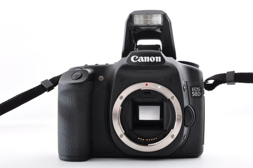 Canon EOS 50D / Zoom Lens EF-S 18-200mm f/3.5-5.6 IS Near Mint S/C 127 Y0266 - Picture 2 of 22