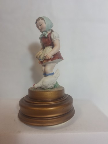 Music Figurine made by Schmid - Picture 2 of 7