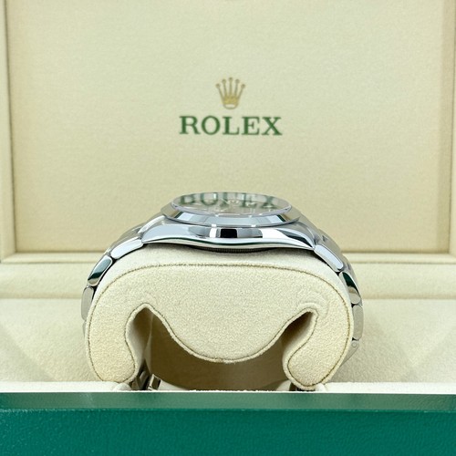 2025 Rolex Explorer 40mm, Black Dial, Unworn Full Set, 224270-0001 Box & Papers - Picture 6 of 15