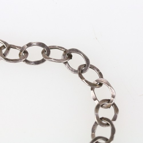 Vintage 1950's Modernist Hand Hammered Sterling Silver Oval Link Bracelet - Picture 3 of 5