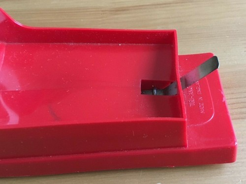 VINTAGE PINGUIN ACTION SPIELZEUG (TRI-ANG) SKEE-BALL SPIEL - Bild 5 von 12